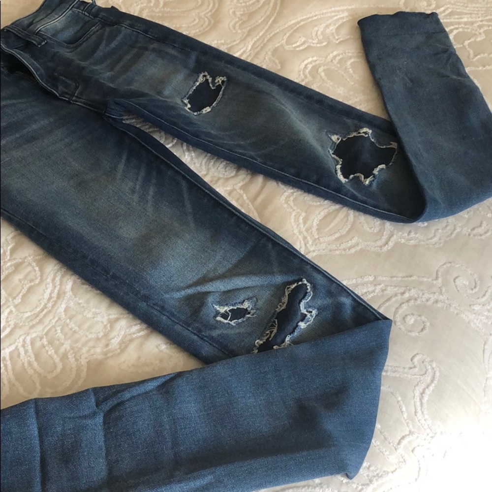 High waisted jeans